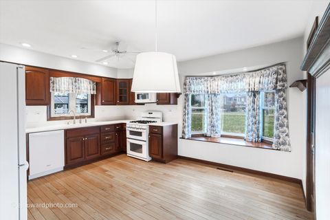 Tiny photo for 6142 Ivy Drive, Lisle, IL 60532 (MLS # 12513102)