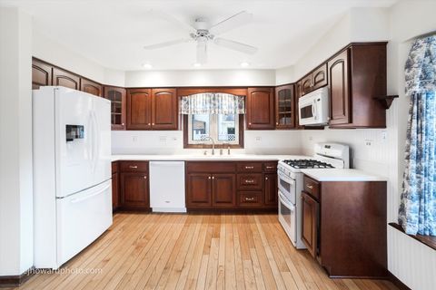 Tiny photo for 6142 Ivy Drive, Lisle, IL 60532 (MLS # 12513102)