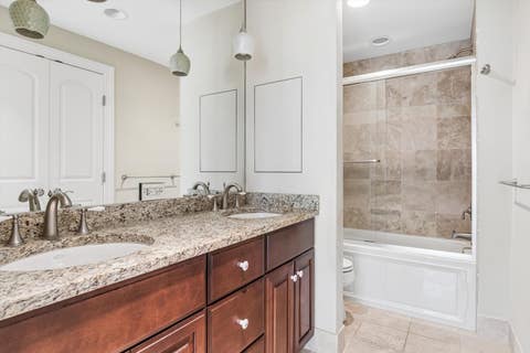 Tiny photo for 32 Kyle Court #32, Willowbrook, IL 60527 (MLS # 12612547)