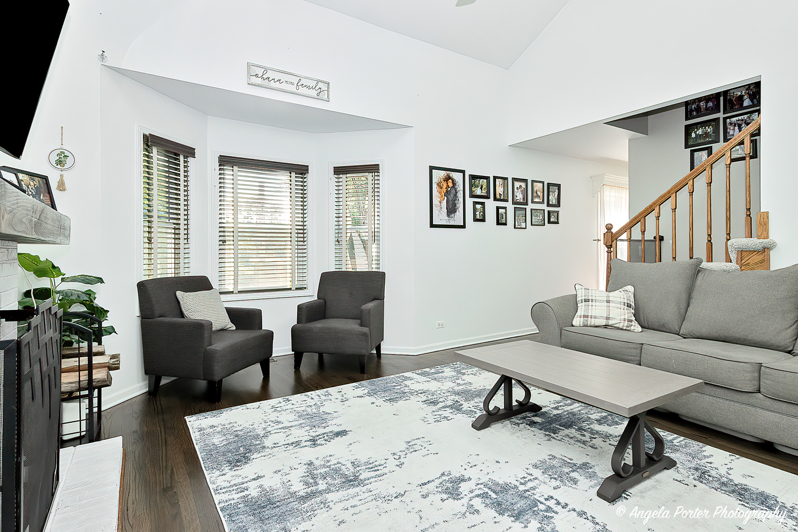 1208 Capri Terrace
