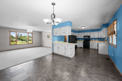 Tiny photo for 504 4th Avenue W, Andalusia, IL 61232 (MLS # 12677891)
