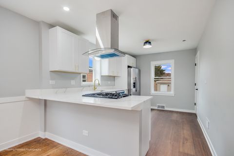 Tiny photo for 665 W 144th Street, Riverdale, IL 60827 (MLS # 12606951)