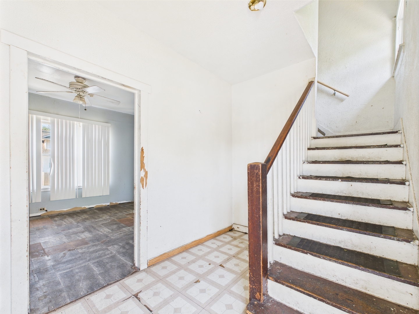 601 S 6th Avenue
