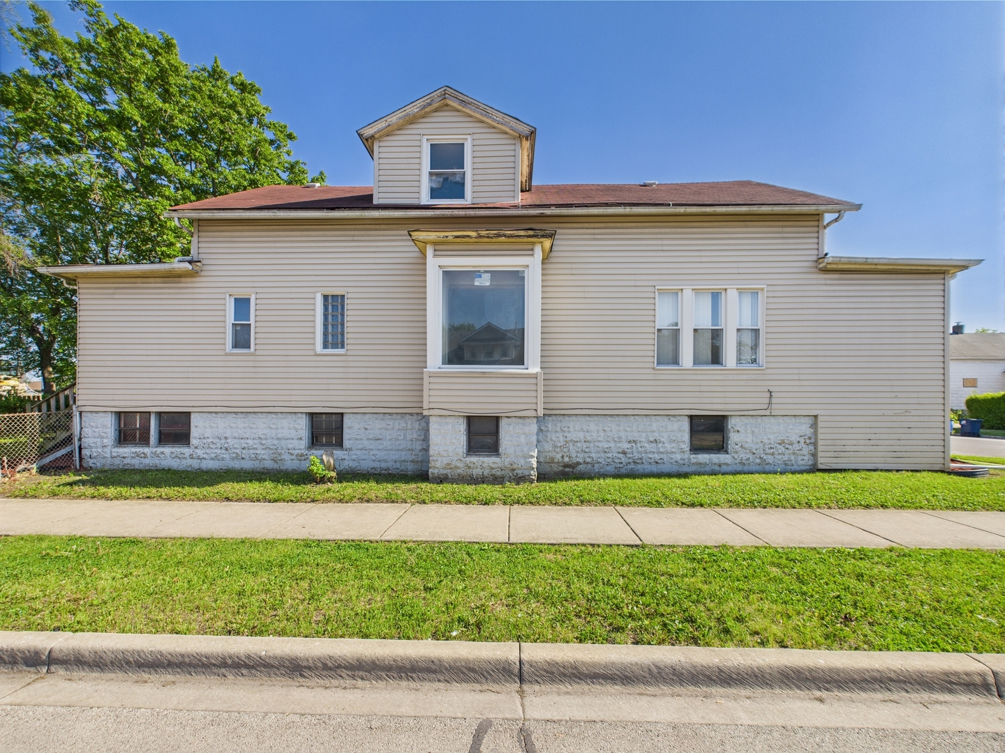 601 S 6th Avenue