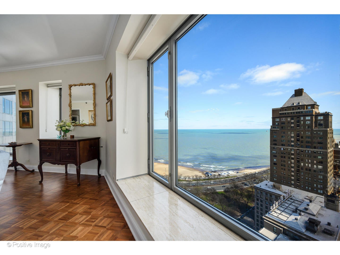 950 N MICHIGAN Avenue 2305