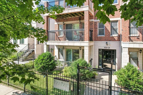 Tiny photo for 6526 S Kimbark Avenue #2S, Chicago, IL 60637 (MLS # 12754115)