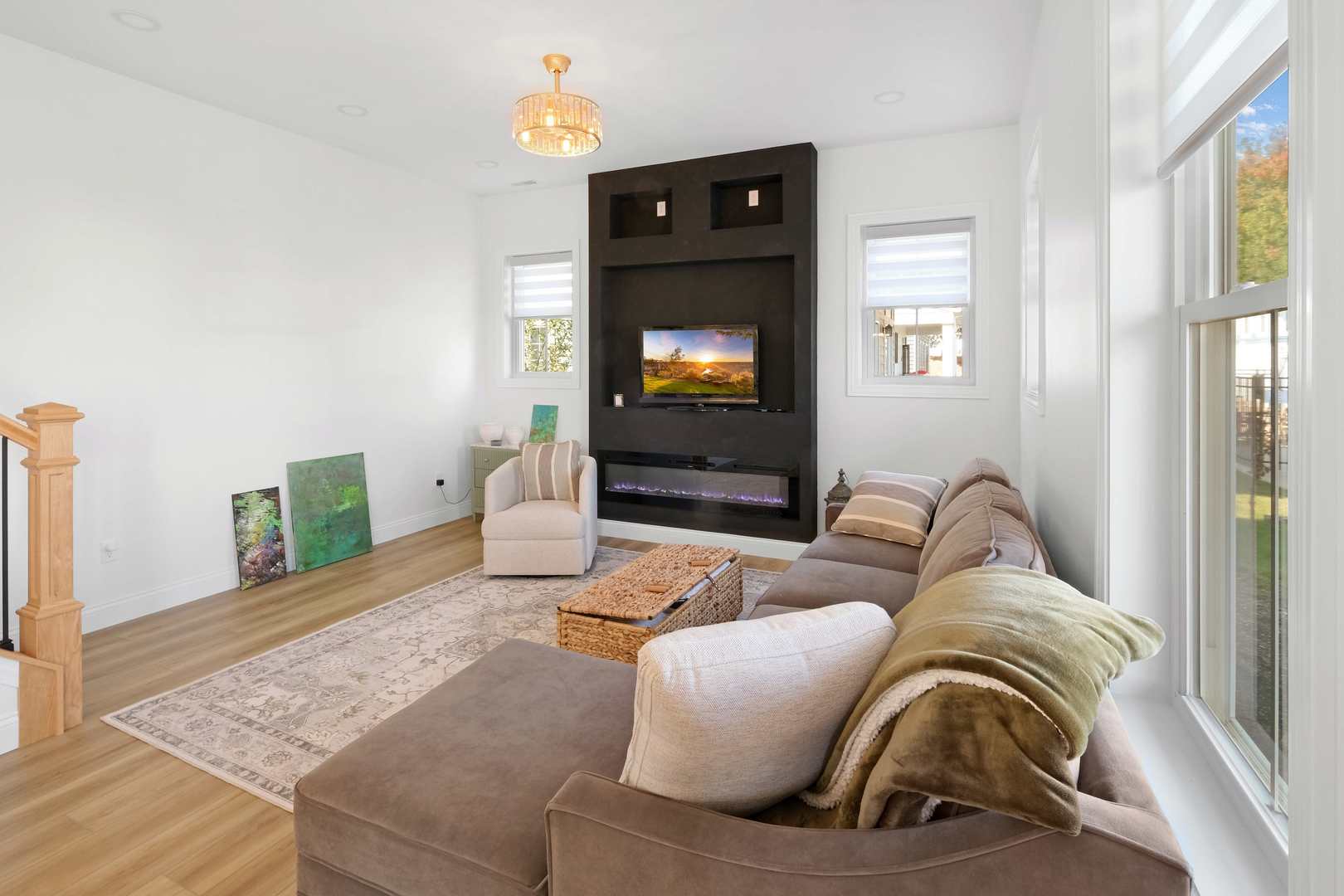 11 Great Loop West Drive