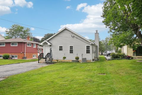 Tiny photo for 367 Catalpa Avenue, Wood Dale, IL 60191 (MLS # 12462196)