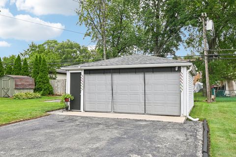 Tiny photo for 367 Catalpa Avenue, Wood Dale, IL 60191 (MLS # 12462196)