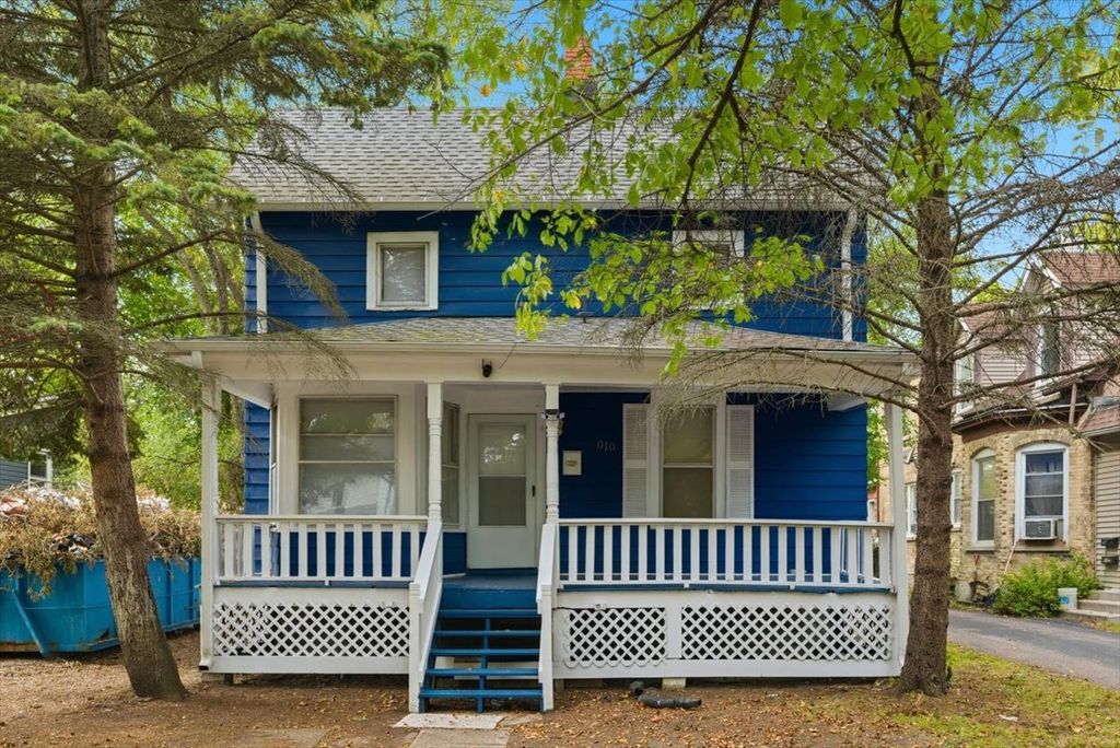 Photo for 3010 Ezekiel Avenue, Zion, IL 60099 (MLS # 12499506)