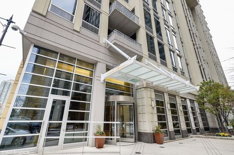 700 N LARRABEE Street 115 Chicago IL 60654
