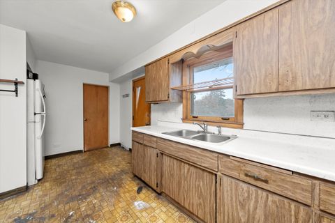 Tiny photo for 14820 Turner Avenue, Midlothian, IL 60445 (MLS # 12543473)