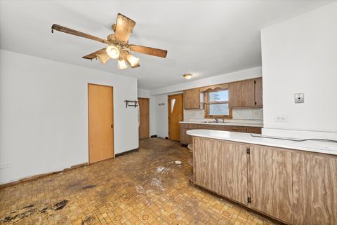 Tiny photo for 14820 Turner Avenue, Midlothian, IL 60445 (MLS # 12543473)