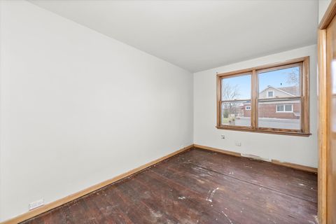 Tiny photo for 14820 Turner Avenue, Midlothian, IL 60445 (MLS # 12543473)