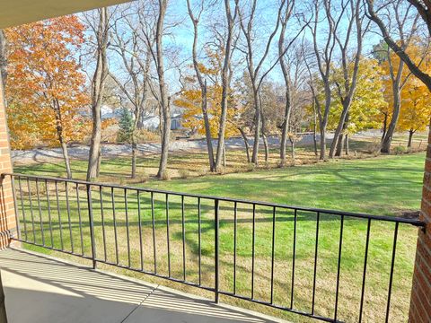 Tiny photo for 255 S West Avenue S #214, Elmhurst, IL 60126 (MLS # 12520519)