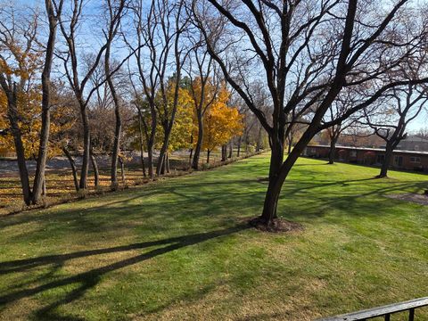 Tiny photo for 255 S West Avenue S #214, Elmhurst, IL 60126 (MLS # 12520519)