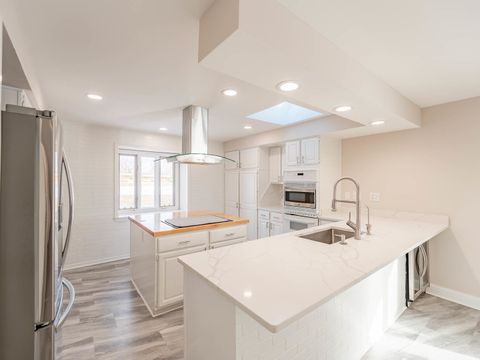 Tiny photo for 26101 W Roseland Court, Ingleside, IL 60041 (MLS # 12535418)