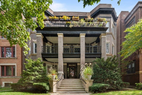 Photo of 5443 S Cornell Avenue #1, Chicago, IL 60615 (MLS # 12785798)