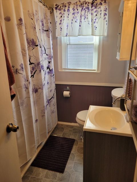 Tiny photo for 921 Airport Road, Mt Vernon, IL 62864 (MLS # 12575426)