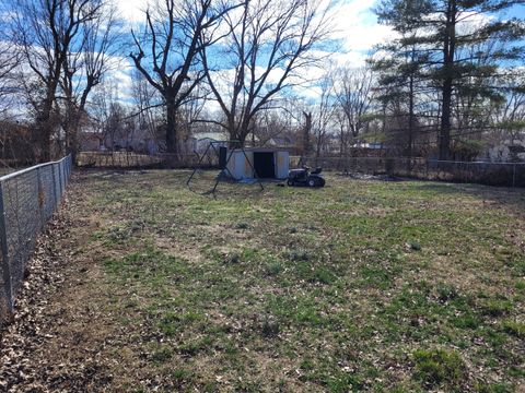 Tiny photo for 921 Airport Road, Mt Vernon, IL 62864 (MLS # 12575426)