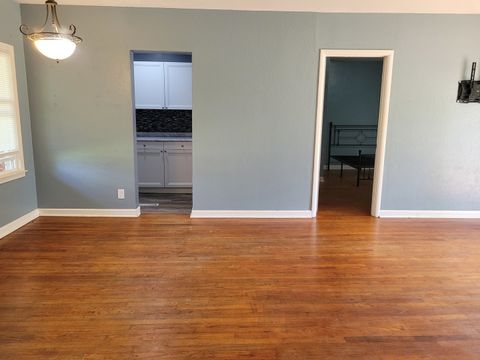 Tiny photo for 921 Airport Road, Mt Vernon, IL 62864 (MLS # 12575426)