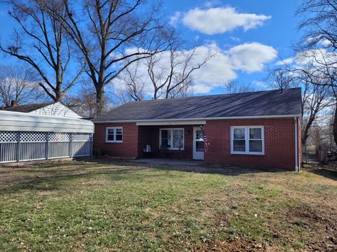 Photo of 921 Airport Road, Mt Vernon, IL 62864 (MLS # 12575426)