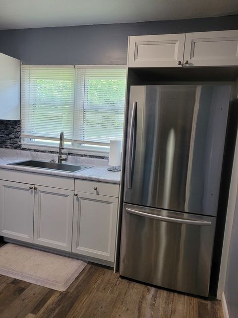 Tiny photo for 921 Airport Road, Mt Vernon, IL 62864 (MLS # 12575426)
