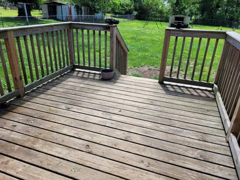 Tiny photo for 921 Airport Road, Mt Vernon, IL 62864 (MLS # 12575426)