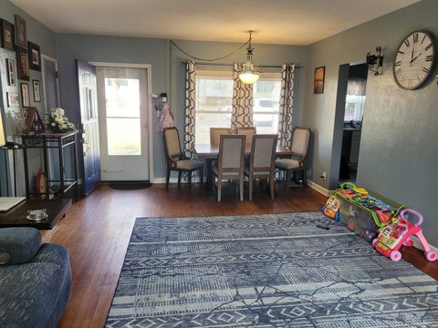 Tiny photo for 921 Airport Road, Mt Vernon, IL 62864 (MLS # 12575426)