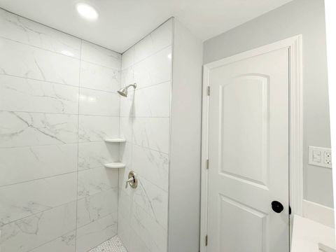 Tiny photo for 3128 S Lituanica Avenue, Chicago, IL 60608 (MLS # 12493383)