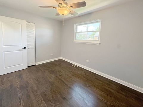 Tiny photo for 3128 S Lituanica Avenue, Chicago, IL 60608 (MLS # 12493383)