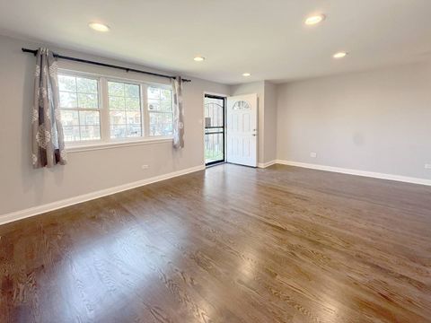 Tiny photo for 3128 S Lituanica Avenue, Chicago, IL 60608 (MLS # 12493383)