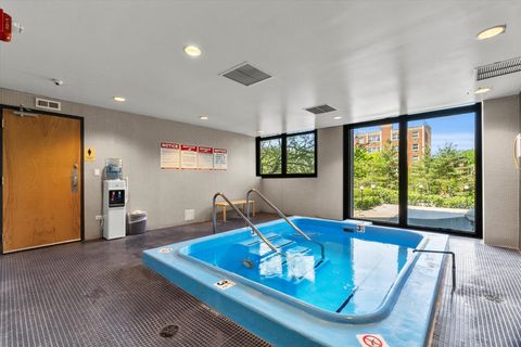Tiny photo for 2020 N Lincoln Park West Avenue #36K, Chicago, IL 60614 (MLS # 12360419)