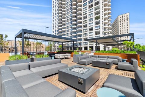 Tiny photo for 2020 N Lincoln Park West Avenue #36K, Chicago, IL 60614 (MLS # 12360419)