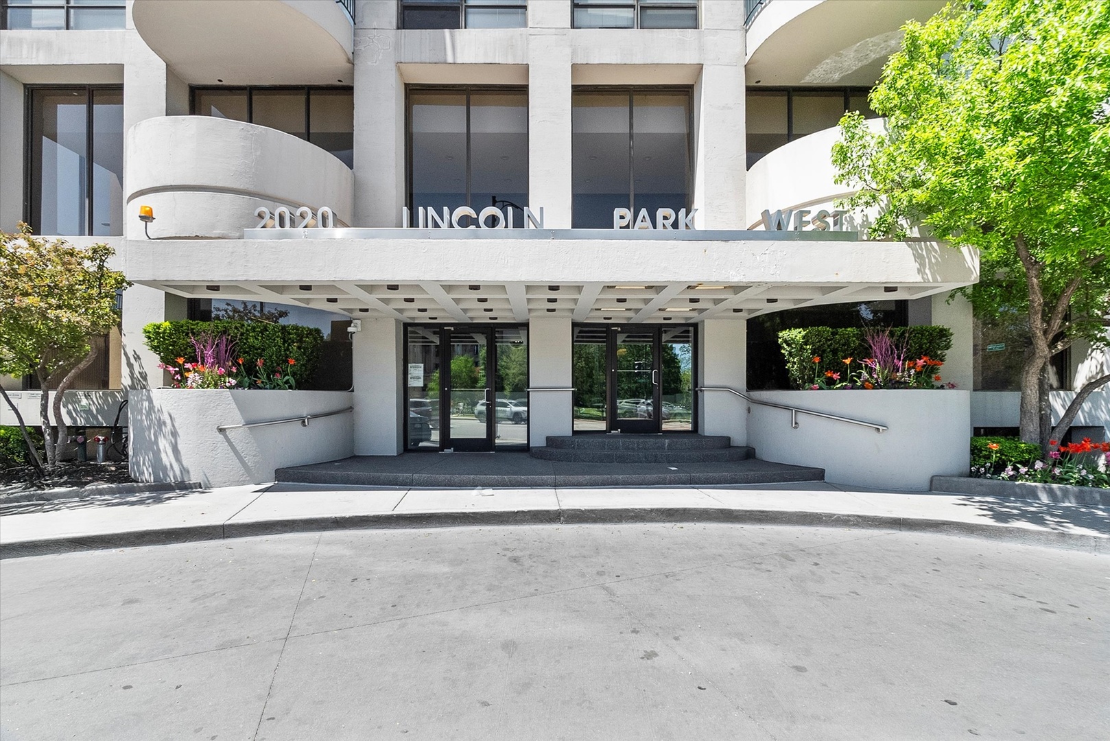 2020 N Lincoln Park West Avenue 36K