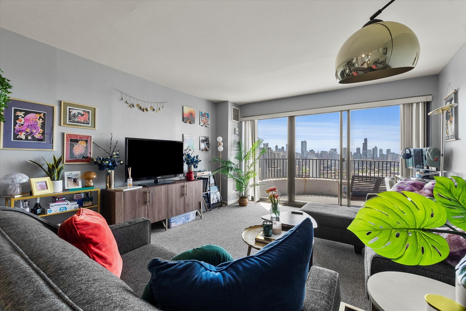 2020 N Lincoln Park West Avenue 36K