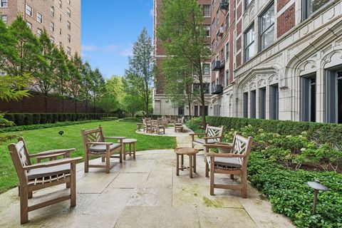 Tiny photo for 2440 N Lakeview Avenue #11D, Chicago, IL 60614 (MLS # 12466395)