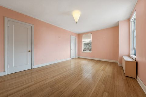 Tiny photo for 2440 N Lakeview Avenue #11D, Chicago, IL 60614 (MLS # 12466395)