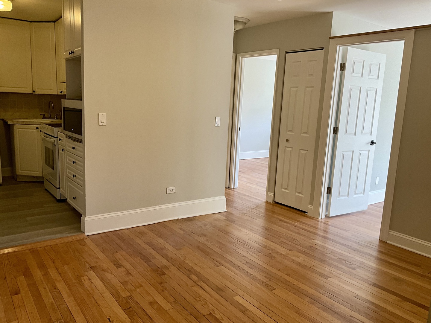 5950 N Kenmore Avenue 406