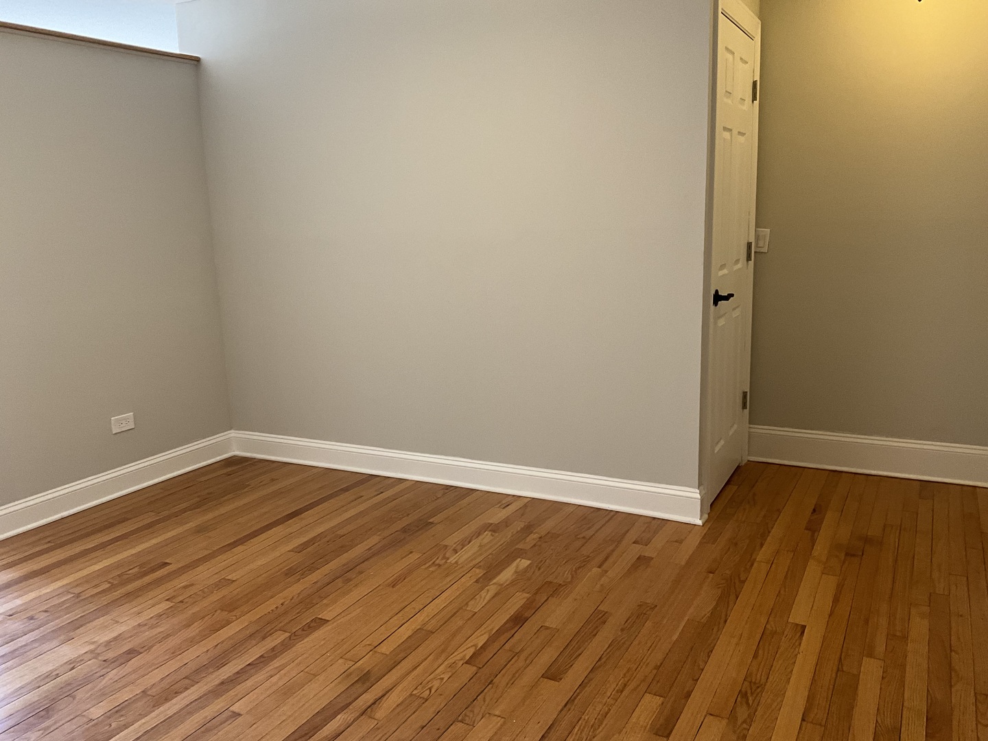 5950 N Kenmore Avenue 406