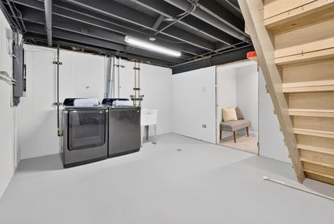 Tiny photo for 717 Kirkwood Avenue, Winthrop Harbor, IL 60096 (MLS # 12741135)