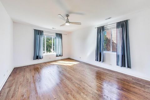 Tiny photo for 5250 N Lincoln Avenue #3C, Chicago, IL 60625 (MLS # 12490341)
