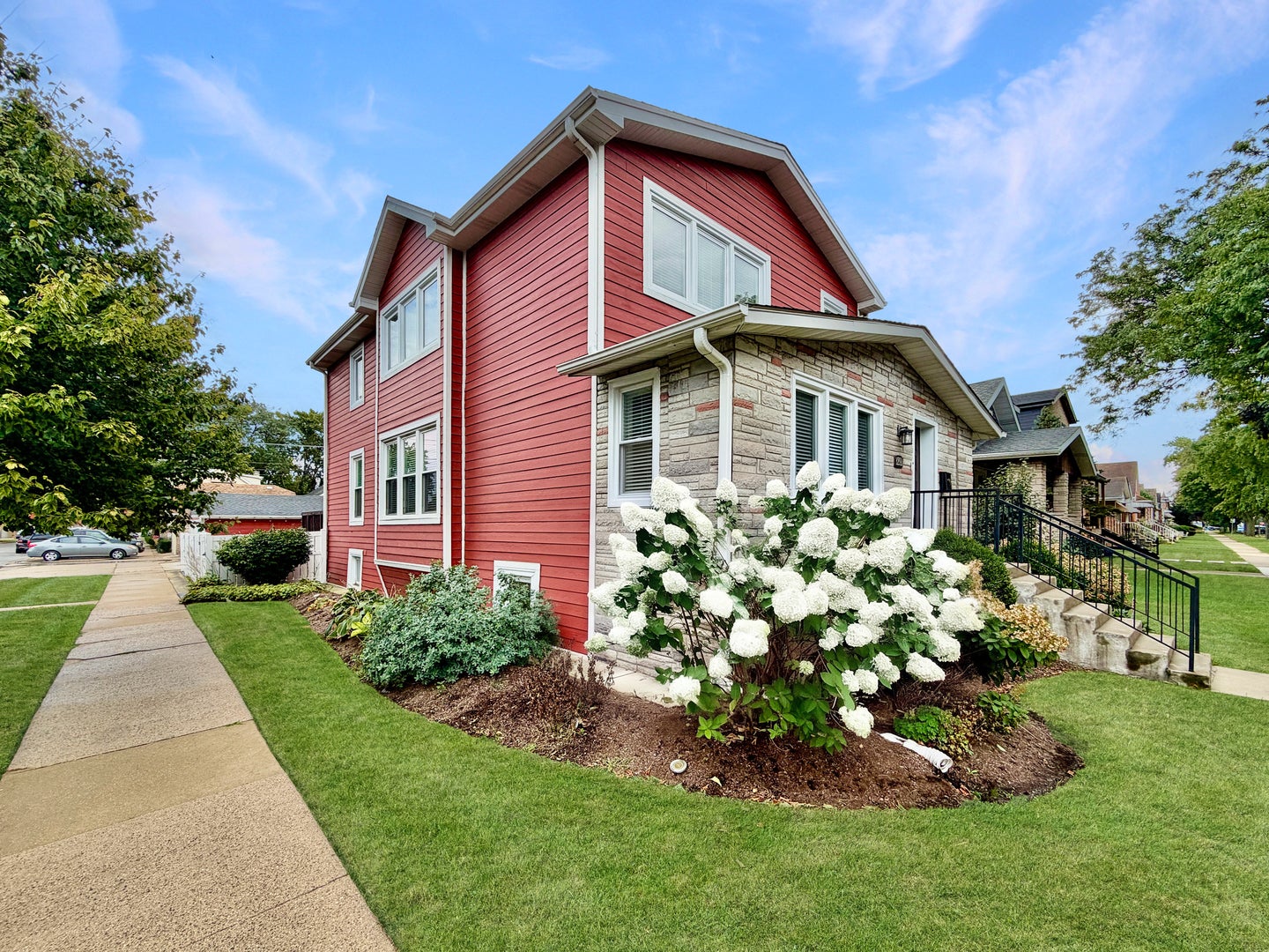 3201 Highland Avenue