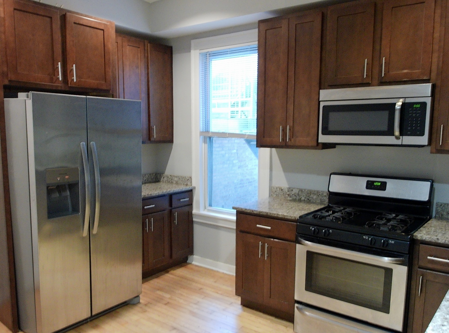 937 N Ashland Avenue 2