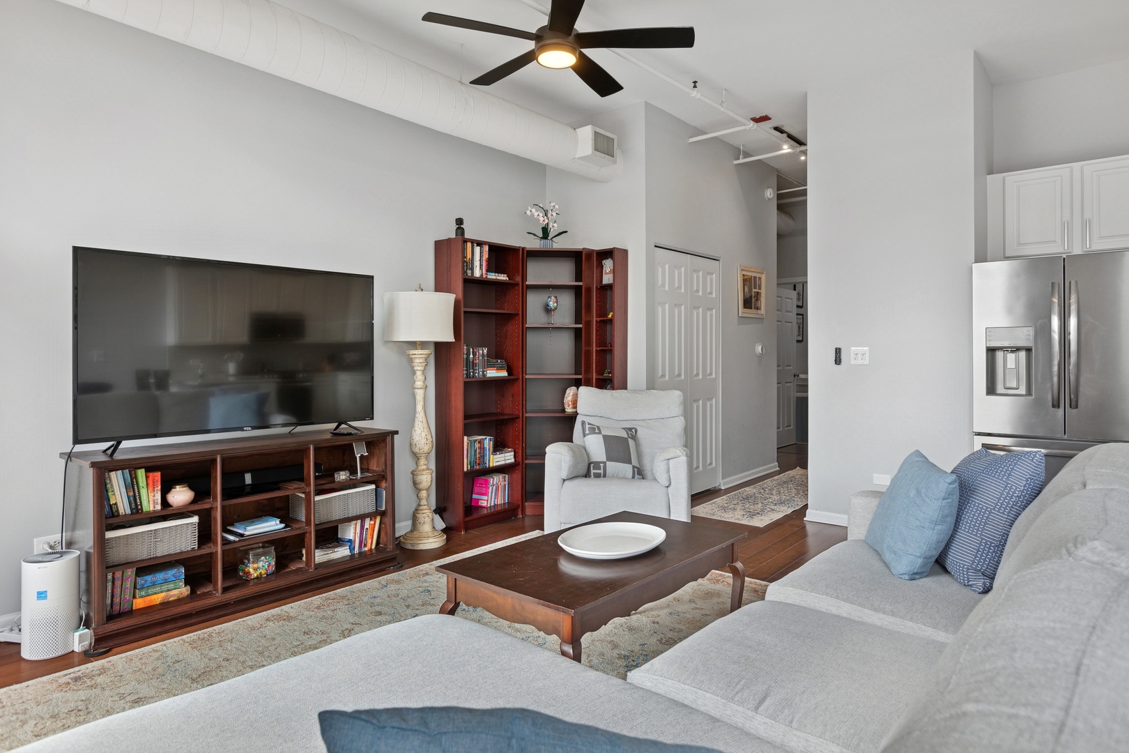 400 W Ontario Street 513