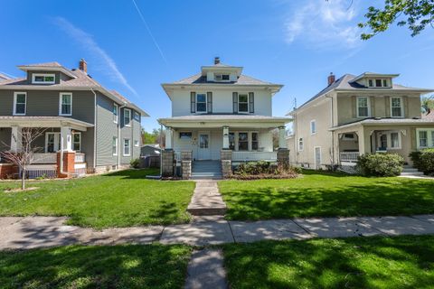Tiny photo for 2036 13th Street, Moline, IL 61265 (MLS # 12625448)
