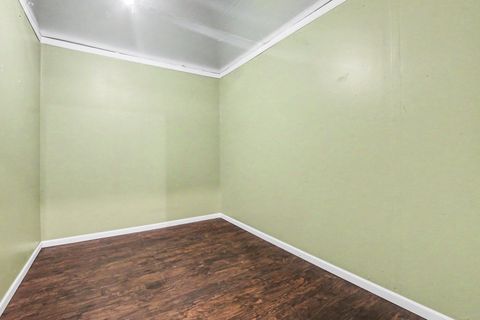 Tiny photo for 1110 Marion Court, Shorewood, IL 60404 (MLS # 12636514)