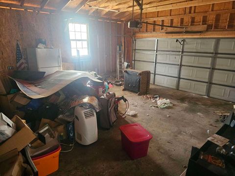 Tiny photo for 686 Airport Road, Metropolis, IL 62960 (MLS # 100000573)