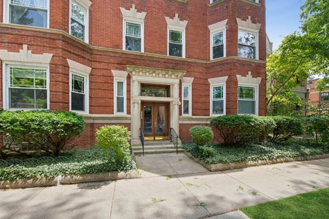 Photo of 5715 S Blackstone Avenue #2S, Chicago, IL 60637 (MLS # 12713039)