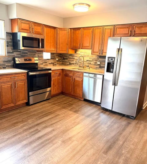 Photo of 9 Scotdale Road #4, La Grange Park, IL 60526 (MLS # 12783410)